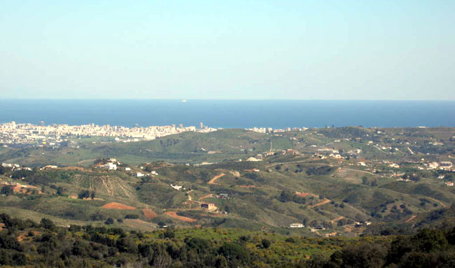 La Mairena apartment: sea